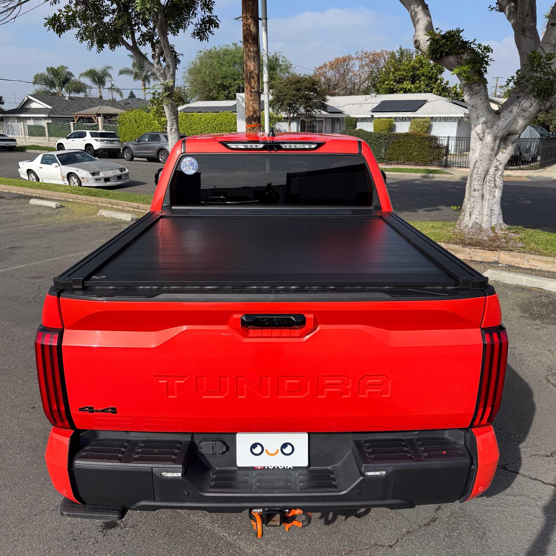 Retractable Cover installed by OuO Pickup Cover